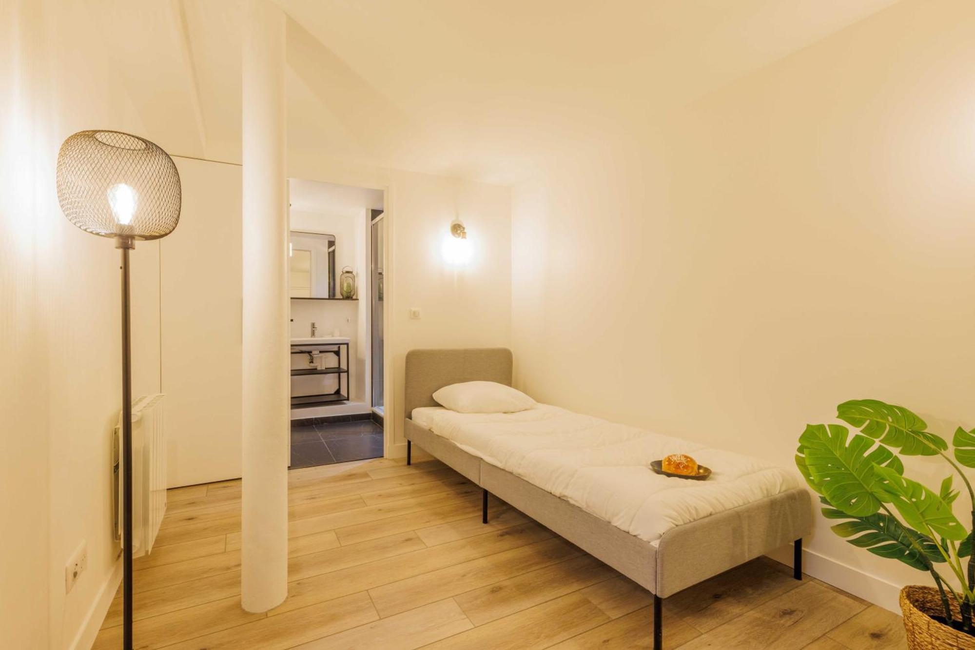 Exceptionnel Duplex A Proximite De Montmartre! Apartment Париж Екстериор снимка